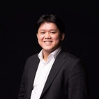 Bilde av megler Tony Ho