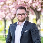 Bilde av megler Tobias Sture