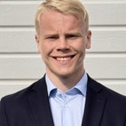 Bilde av megler Henning