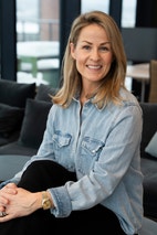 Bilde av megler Camilla Thoresen Wangen