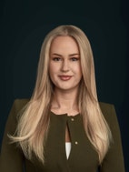 Bilde av megler Helen Egeberg Troøyen