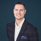 Bilde av megler Mathias Sørensen