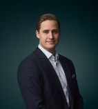 Bilde av megler Stian Aaberg