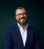 Bilde av megler Hugo Netland