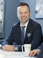 Bilde av megler Jonas Toftemo