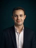 Bilde av megler Oliver Heramb