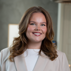 Bilde av megler Maja Sebjørnsen