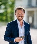 Bilde av megler Christian Echevarria-Ruden