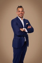 Bilde av megler Stian Sletten