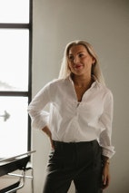 Bilde av megler Mathilde Søderlund