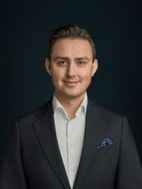 Bilde av megler Sebastian Dolve