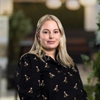 Bilde av megler Emilie Kastbakken