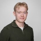 Bilde av megler Kristoffer Singsaas Strøm