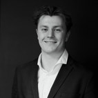 Bilde av megler Mathias Olsen