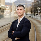 Bilde av megler Stian Bruaas