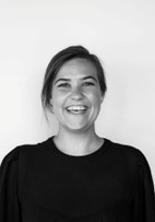 Bilde av megler Caroline Larsen