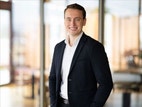 Bilde av megler Mathias Hole