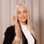 Bilde av megler Emilie G. Solhaug