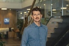 Bilde av megler Magnus Rostad