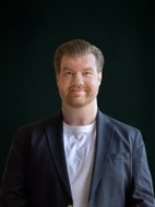 Bilde av megler Fredrik Minge Johansen