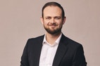 Bilde av megler Kristoffer Hutcheson Ekrene