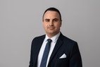 Bilde av megler Hasan Øzbal