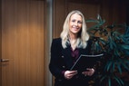 Bilde av megler Hannah Douglas