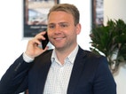 Bilde av megler Marius Lundeberg Enger