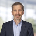 Bilde av megler Jan Martin Rønes
