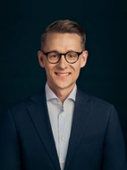 Stilren og gjennomgående 2-roms selveierleilighet fra 2020 | Moderne fasiliteter og god standard | Sentralt | Sportsbod - View 3