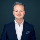 Lys, innbydende og arealeffektiv 2-roms toppleilighet - Sydvestvendt balkong med fint utsyn - Varmtvann og fyring inkl. - View 3