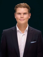 Bilde av megler Tobias Andersson