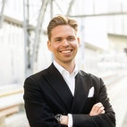 Bilde av megler Lasse Løvdahl