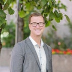 Bilde av megler Tore Boksasp