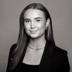 Bilde av megler Thea Sofie Lian Hvam
