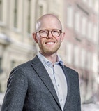 Bilde av megler Erik Bakkebø