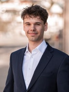Bilde av megler Leonard Weinert