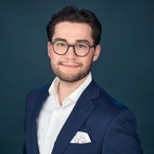 Bilde av megler Daniel Mathisen