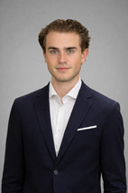 Bilde av megler Tobias Skodje