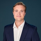 Bilde av megler Mathias Enes Sørensen