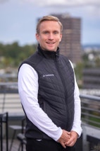 Bilde av megler Fredrik Lundstrøm