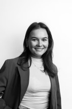 Bilde av megler Andrea Bock