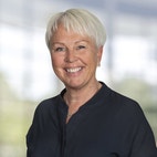 Bilde av megler Anne-Lise Søstumoen
