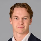 Bilde av megler Kristoffer Jostein Bue