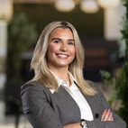 Bilde av megler Andrine Charlotte Edvardsen