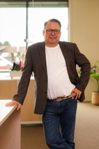Bilde av megler Rolf Wegar Gundersen