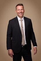 Bilde av megler Robert Valdal