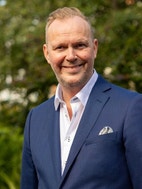 Bilde av megler Stian Mathiassen