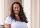 Bilde av megler Melinda Vora