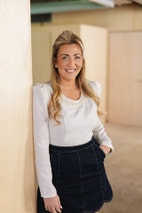 Bilde av megler Nina Friis Stensland
